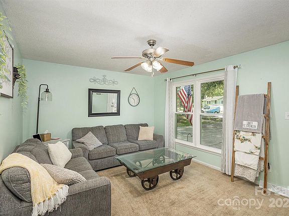 4th image of 602 Westway Dr