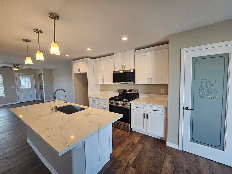 1803 Rollando Dr — Photo 8
