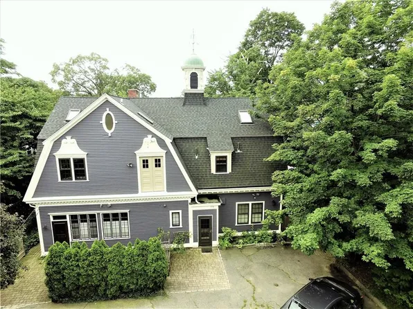 104 Princeton Ave, Providence, RI 02907