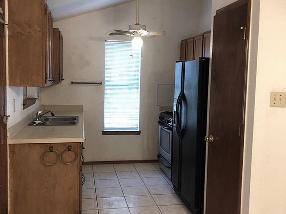 4th image of 10605 Onyxstone St