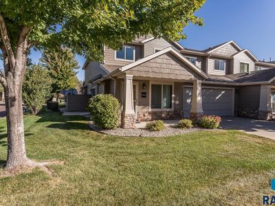 2900 E Hearthstone Pl, Sioux Falls, SD, 57108