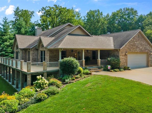 304 Timberlake Ln, Cape Girardeau, MO 63701