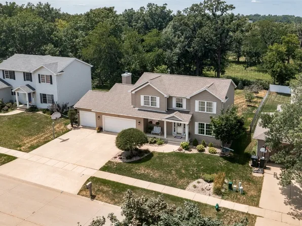 4121 Majestic Ct NE, Cedar Rapids, IA 52411