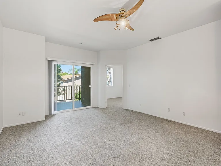 1415 N Vulcan Ave #12 — Photo 6