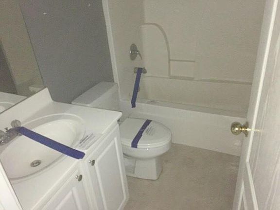 4th image of 9102 Hawthorne Pnt Dr Unit 203