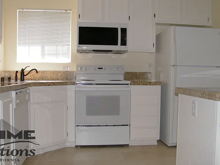 2811 Beachcomber Dr E — Photo 5