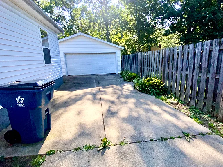 6528 Rosebelle Ave — Photo 26
