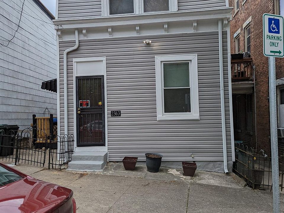 1st image of 2563 W McMicken Ave