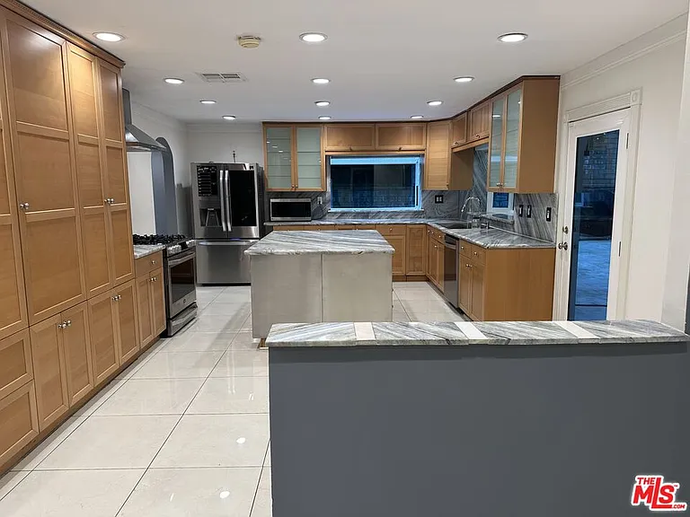 18162 Sweet Elm Dr — Photo 10