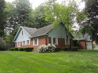 2953 Harriett Rd, Stow, OH 44224