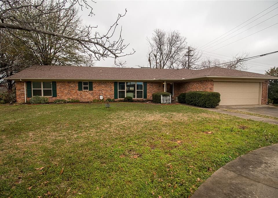 1st image of 2300 Royal Ln