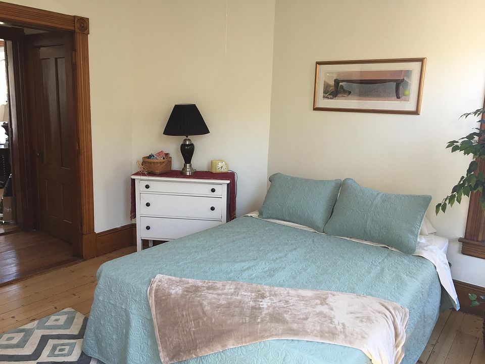 Bedroom #1