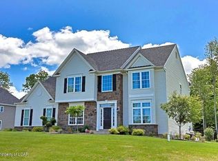 1131 Woodberry Drive Mountain, Top, PA 18707