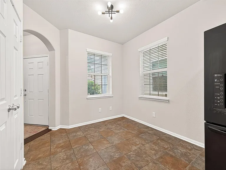 6503 Wilshire Fern — Photo 16