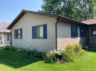 1022 N Jordan Ct, Weidman, MI 48893