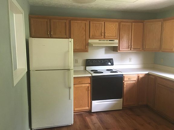 3rd image of 58 Pleasant Ct