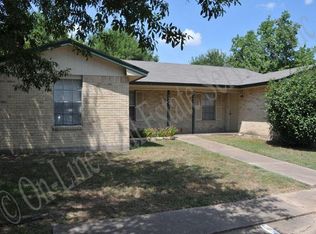 1447 Hawk Tree Dr, College Station, TX 77845