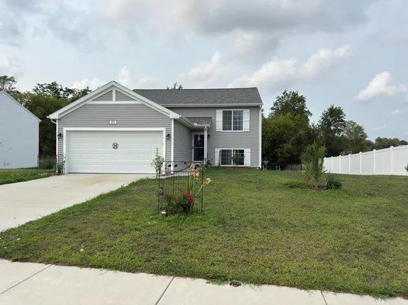 970 View Pointe Dr, Middleville, MI 49333