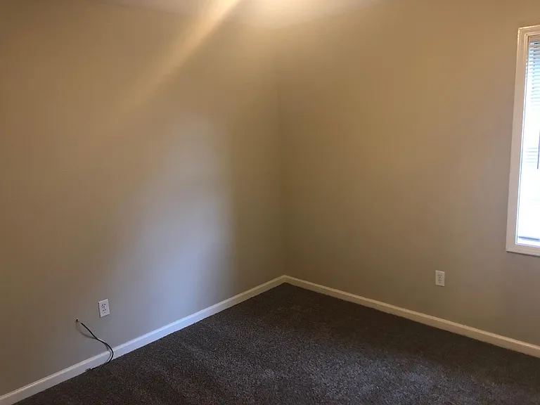 132 Woodfern Cv — Photo 10