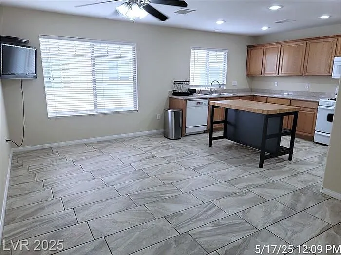 316 Fountain Crossing Ln — Photo 11