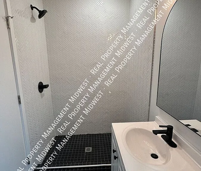 100 E McMicken Ave #3A — Photo 13