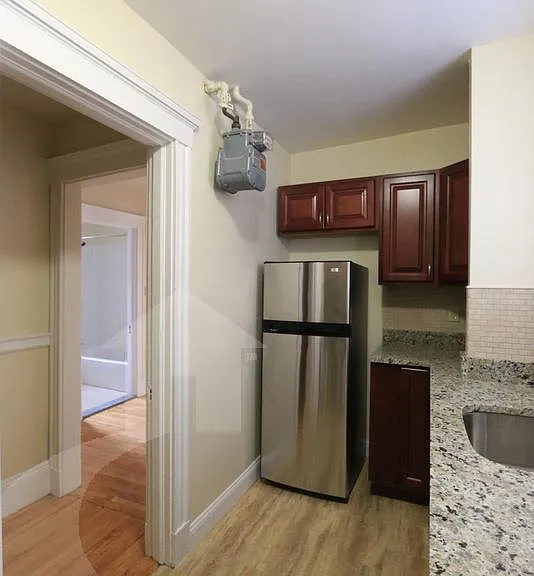 6 Craigie Cir #33 — Photo 2