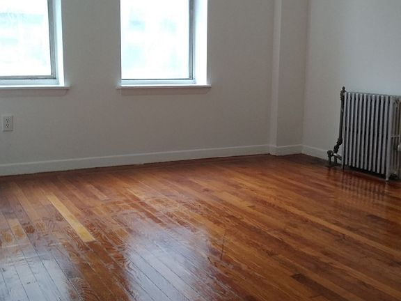 5th image of 2101 Beekman Pl #21
