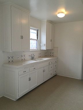 3rd image of 8512 Cashio St