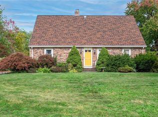 55 Marian Ln, Woonsocket, RI 02895