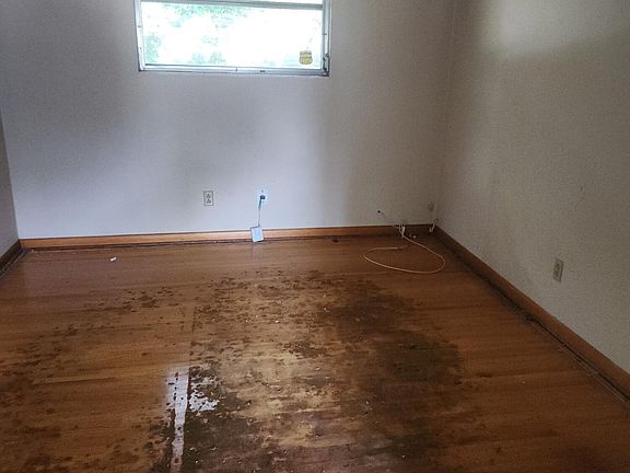 2nd image of 5820 PORSCHE Road