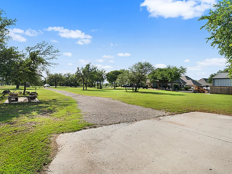 9640 Houston Hill Rd — Photo 20