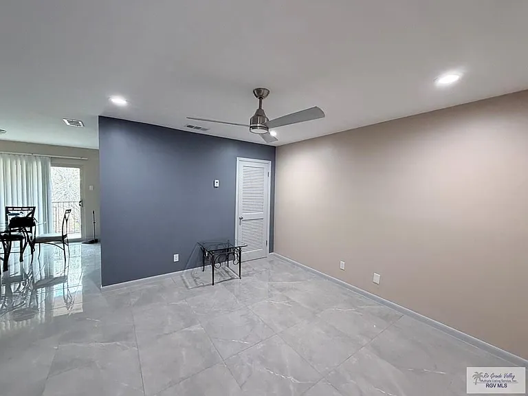 305 Calle Amistosa #L502 — Photo 6