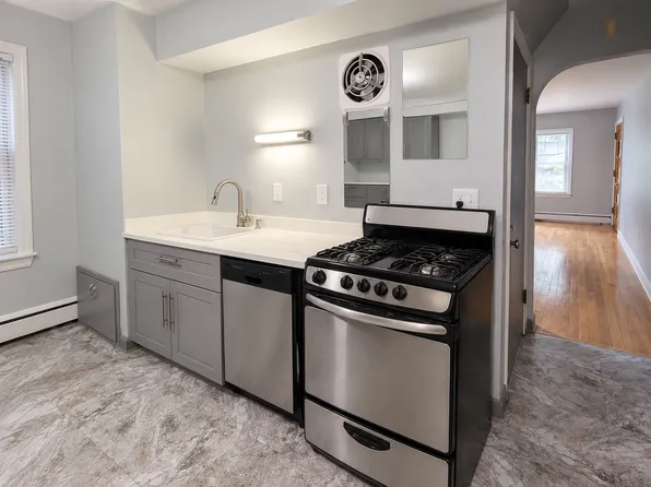 Garfield Street Triplex, 1107 Garfield St APT 3, Madison, WI 53711