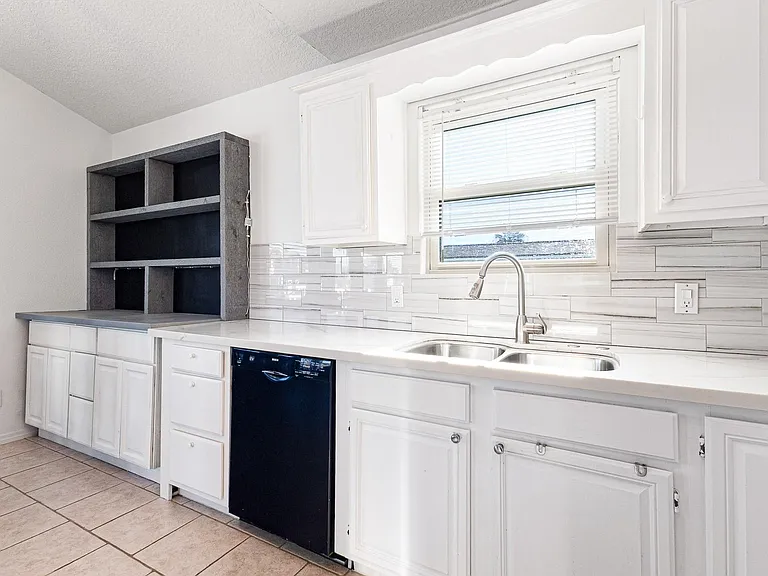 4014 Kent Dr — Photo 10