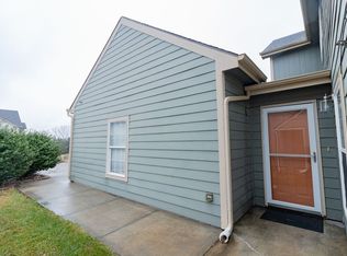 2122 Brookebend, Junction City, KS 66441