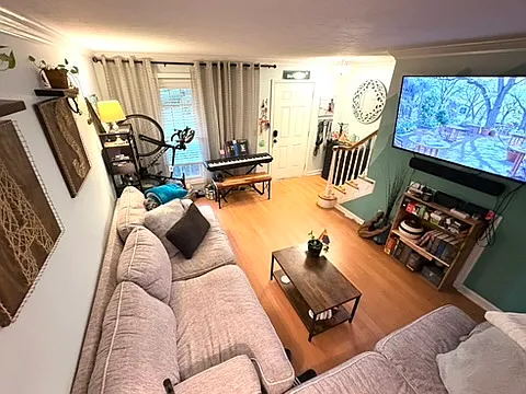 2 bed, 960 sqft, $2,000 — Photo 4