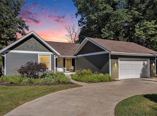 52368 Pine Tree Ln, Three Rivers, MI 49093