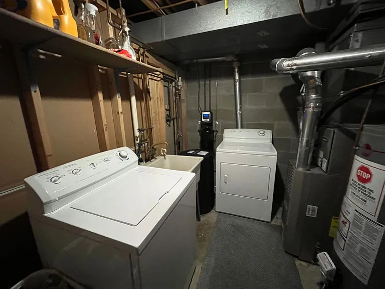 4285 Evergreen Dr — Photo 18