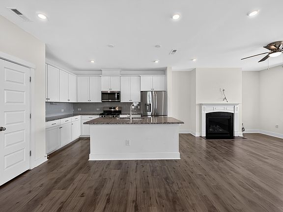 3rd image of 470 Clark Creek Ln