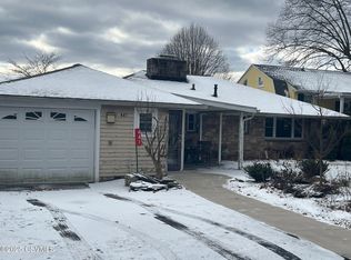 441 Broadway St, Milton, PA 17847