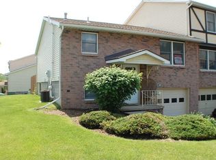 1169 Cunningham Dr, Victor, NY 14564