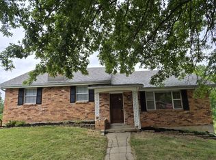 2712 Wesley St, Jefferson City, MO 65109