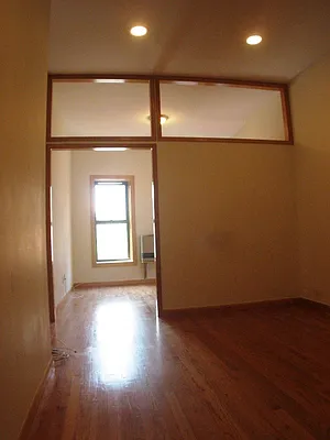 Rented by City Connections Realty | media 28