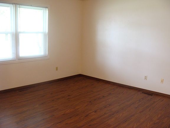 5th image of 1023 Brookwood Dr