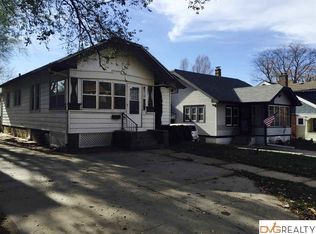 2555 Newport Ave, Omaha, NE 68112