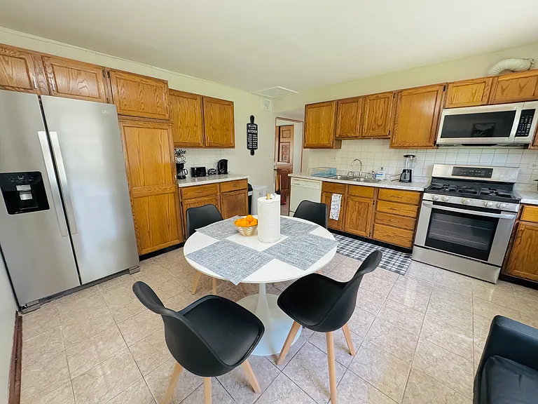 1115 Old Mill Ln — Photo 5