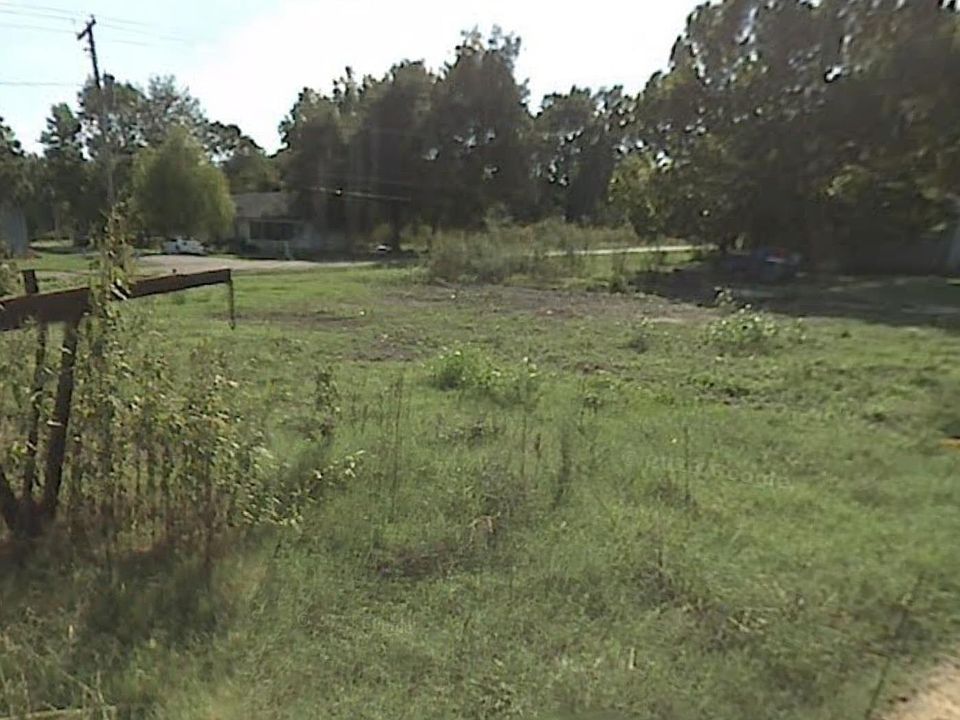 1st image of 101A W North Ave