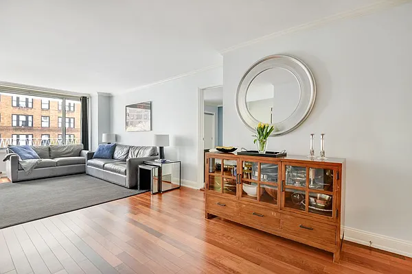 Sold by Compass | media 17