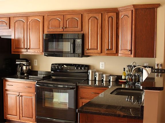 Completed updated kitchen, granity counters custom cabinets