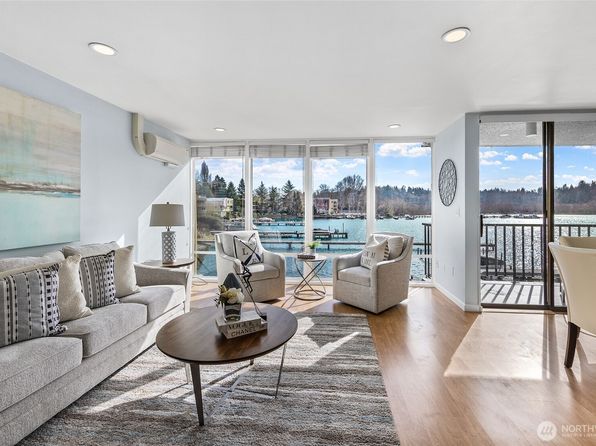 4561 Lake Washington Boulevard NE #206, Kirkland, WA 98033